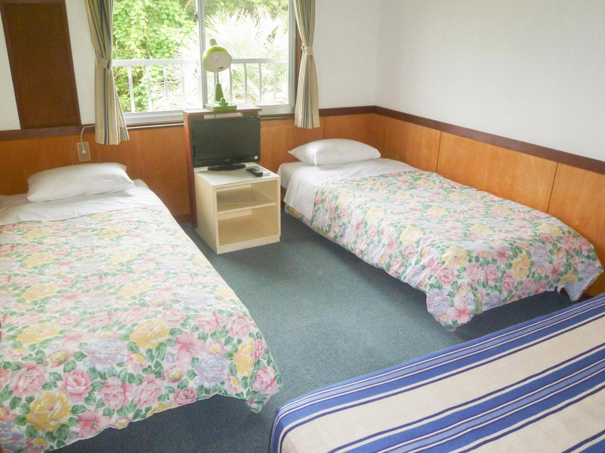 Pension Flora Tateyama  Exterior photo